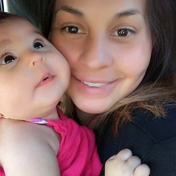 Meet your Posher, Adilene - Picture 3 of 3